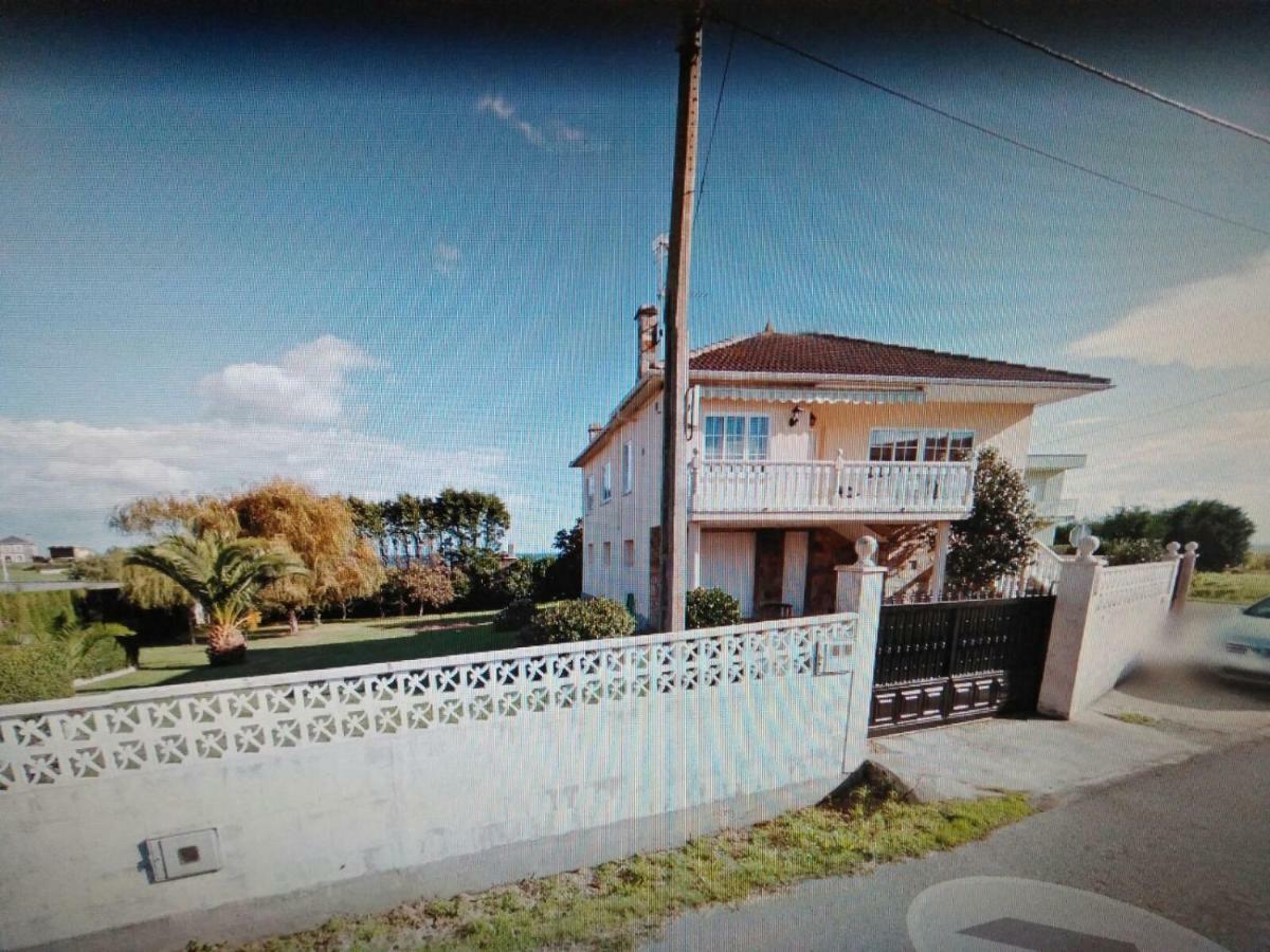 Chalet Vacacional En Segunda Linea De Playa Foz Exterior photo